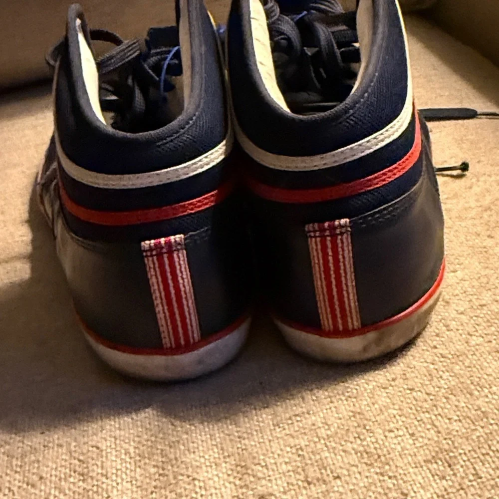 * LACOSTE * sport camous mid top leather navy white red, size 12